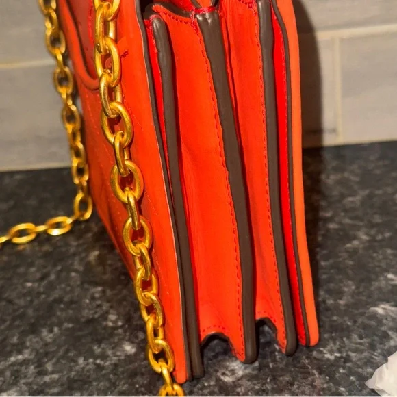 TORY BURCH ALEXA CONVERTIBLE SHOULDER BAG IN SAMBA.. Retail $475 - Picture 9 of 15